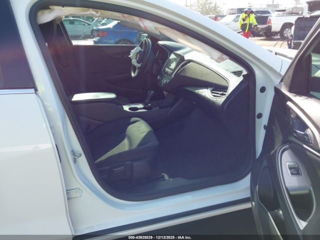 2020 CHEVROLET MALIBU 1G1ZG5ST6LF065405 Photo 4