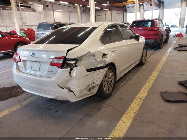 Subaru Legacy 2.5i 2015 4S3BNAA64F3011559 Image 4
