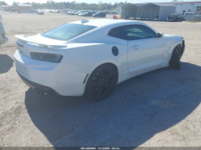 2018 CHEVROLET CAMARO 1G1FG1R79J0171075 Photo 3