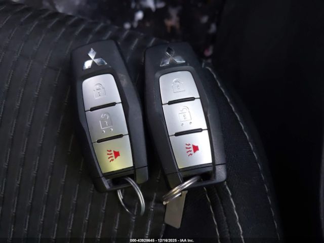 2022 MITSUBISHI OUTLANDER JA4J4TA8XNZ050352 Photo 10