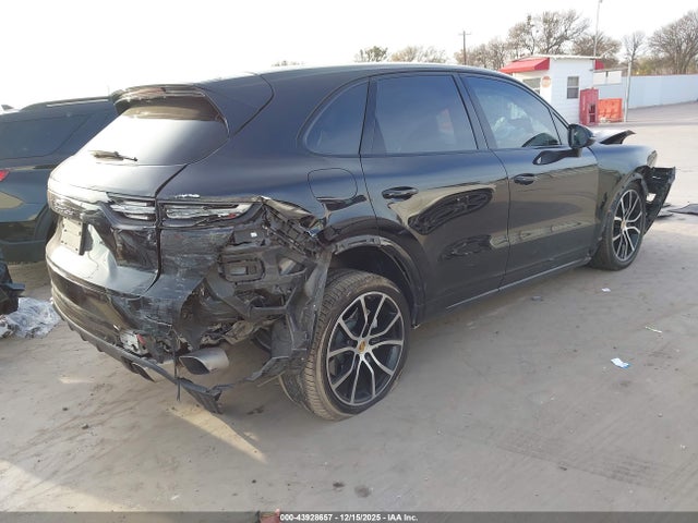 2019 PORSCHE CAYENNE WP1AF2AY0KDA80428 Photo 3