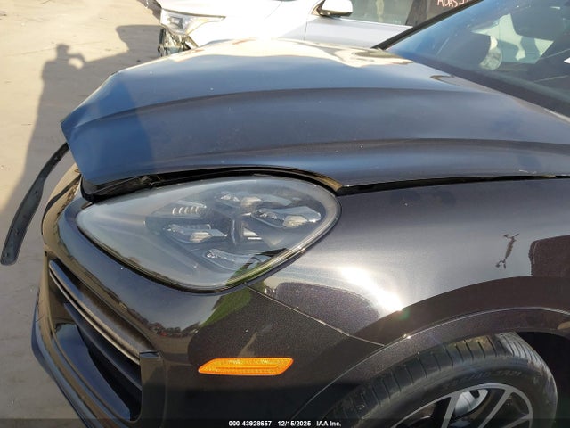 2019 PORSCHE CAYENNE WP1AF2AY0KDA80428 Photo 5