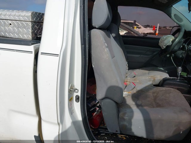 5TFNX4CN6EX033051 Toyota Tacoma