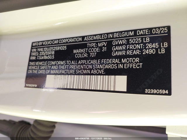Volvo Xc40 B5 Core Bright Theme 2025 YV4L12UJ2S2591025 Image 9
