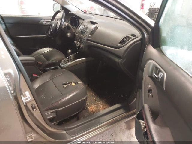 2013 KIA FORTE KNAFW5A38D5667130 Photo 4