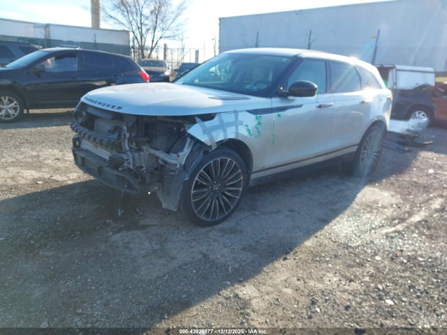 SALYM2RX7JA715607 Land Rover Range Rover Velar P250 Hse R-dynamic
