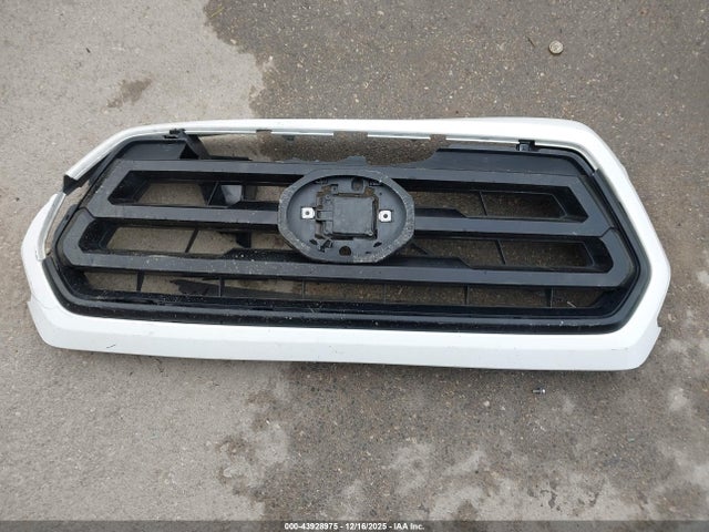 Продажа на аукционе авто 2023 Toyota Tacoma Sr, vin: 3TYRX5GN6PT084600, номер лота: 43928975