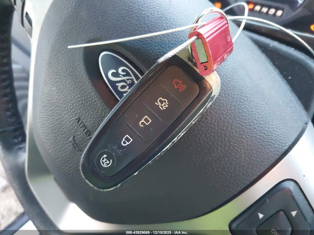 1FAHP2F82KG114427 Ford Taurus Limited