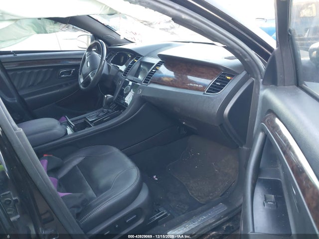 1FAHP2F82KG114427 Ford Taurus Limited