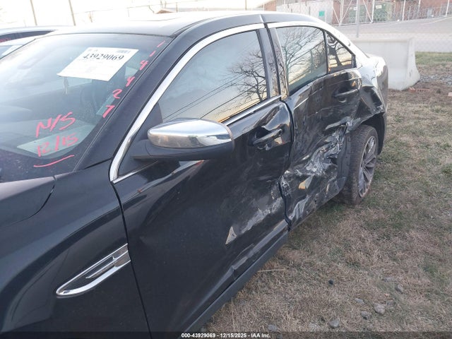 1FAHP2F82KG114427 Ford Taurus Limited