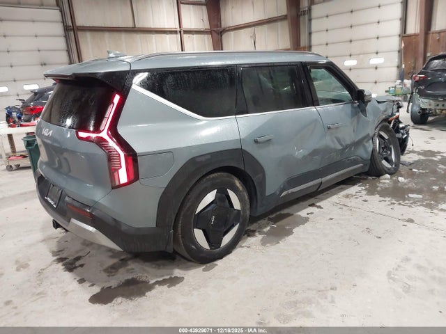 KNDAFFS57R6036406 KIA Ev9 Wind