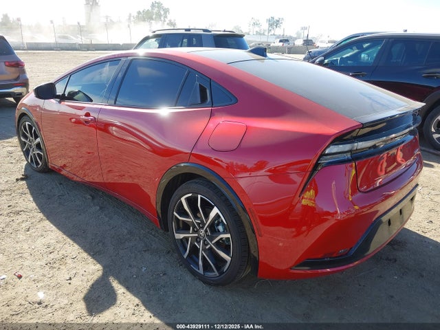 JTDACACUXT3059088 Toyota Prius Plug-in Hybrid Xse