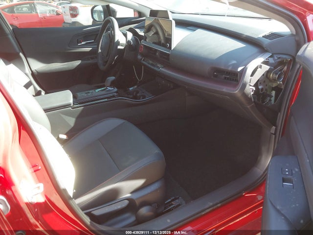 JTDACACUXT3059088 Toyota Prius Plug-in Hybrid Xse