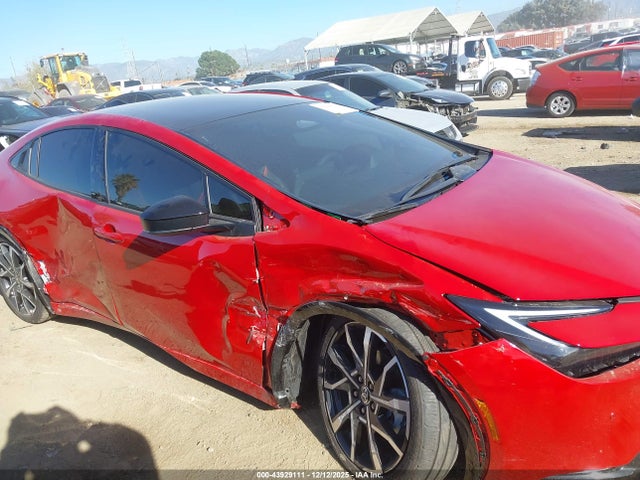 JTDACACUXT3059088 Toyota Prius Plug-in Hybrid Xse