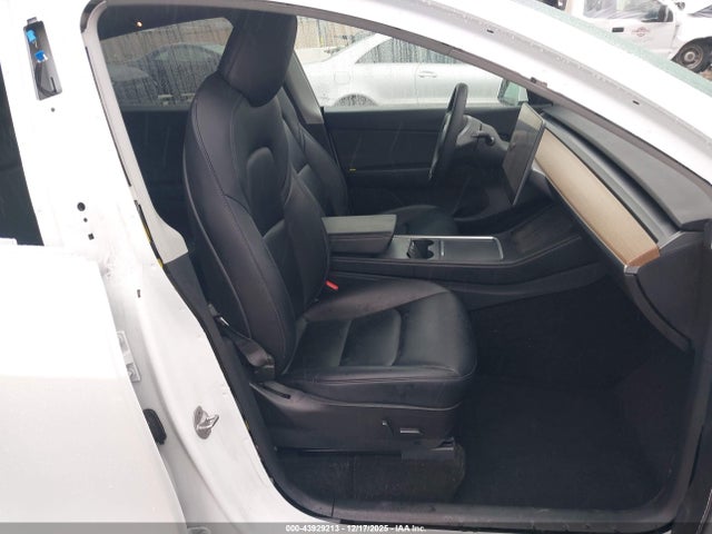 2021 TESLA MODEL Y 5YJYGDEEXMF276588 Photo 4
