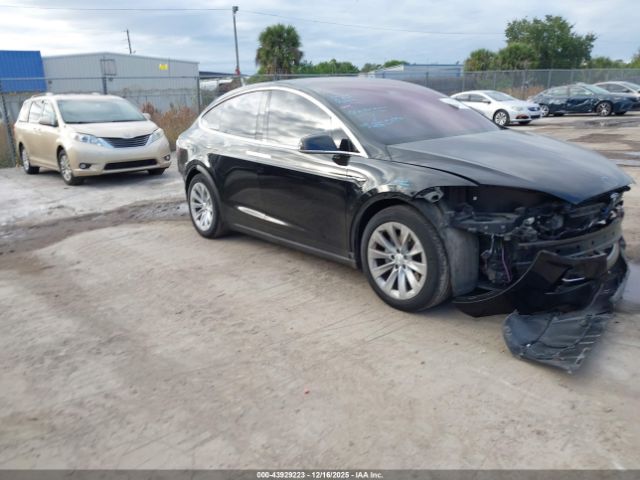2018 TESLA MODEL X 5YJXCAE21JF090266