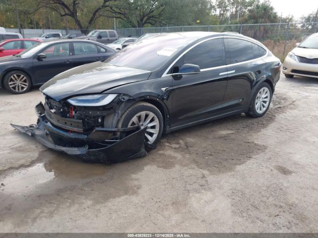 2018 TESLA MODEL X 5YJXCAE21JF090266 Photo 1