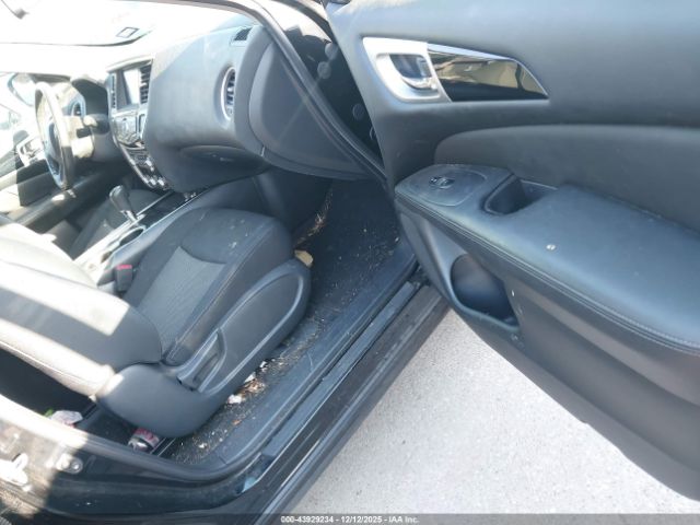 2019 NISSAN PATHFINDER 5N1DR2MN7KC578568 Photo 4