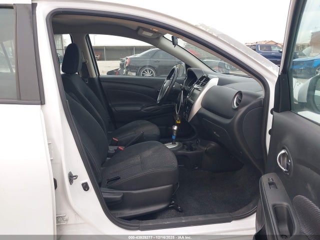 2019 NISSAN VERSA 3N1CN7AP2KL844682 Photo 4