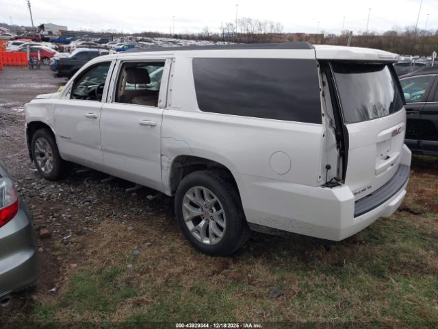 2017 GMC YUKON XL 1GKS2GKC9HR363170 Photo 2