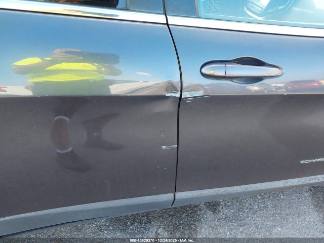 43929370 :رقم المزاد ، 1C4PJLCB5FW782392 vin ، 2015 Jeep Cherokee Latitude مزاد بيع