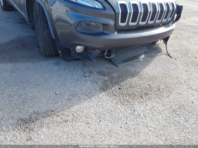 43929370 :رقم المزاد ، 1C4PJLCB5FW782392 vin ، 2015 Jeep Cherokee Latitude مزاد بيع