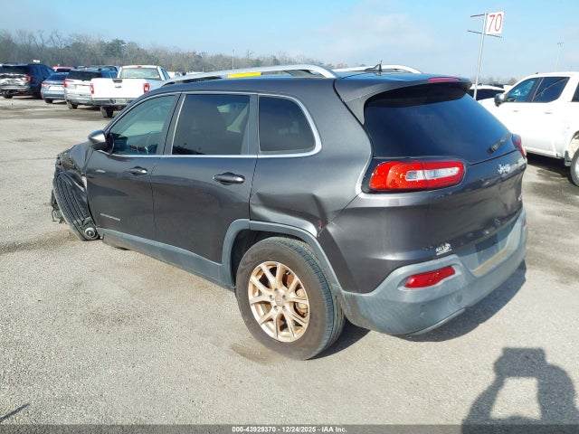 43929370 :رقم المزاد ، 1C4PJLCB5FW782392 vin ، 2015 Jeep Cherokee Latitude مزاد بيع