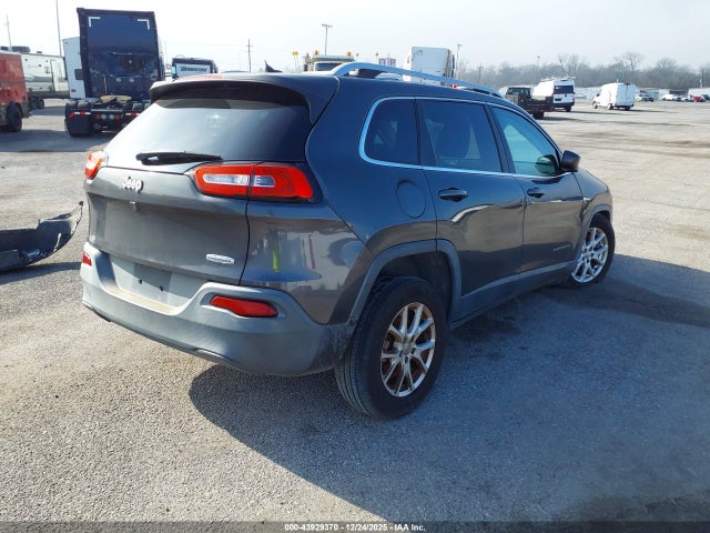 43929370 :رقم المزاد ، 1C4PJLCB5FW782392 vin ، 2015 Jeep Cherokee Latitude مزاد بيع