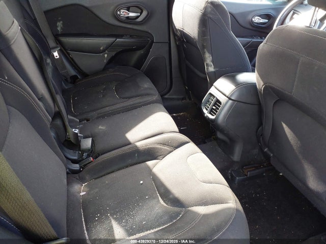 43929370 :رقم المزاد ، 1C4PJLCB5FW782392 vin ، 2015 Jeep Cherokee Latitude مزاد بيع