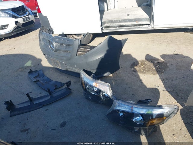2022 Mercedes-benz Metris მანქანა იყიდება აუქციონზე, vin: W1YV0BEY5N3963591, აუქციონის ნომერი: 43929403
