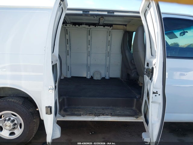 1GCWGAFPXK1171755 Chevrolet Express 2500 Work Van