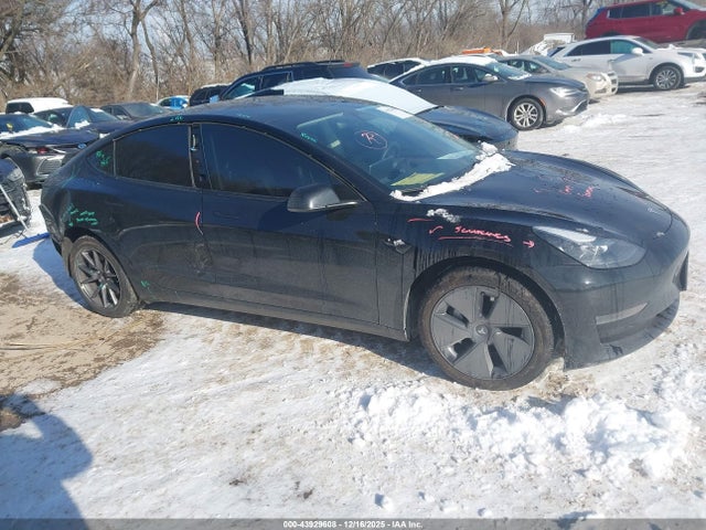 Tesla Model 3 Rear-wheel Drive 2023 5YJ3E1EA2PF446992 Image 13
