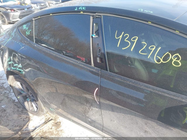 Tesla Model 3 Rear-wheel Drive 2023 5YJ3E1EA2PF446992 Image 19