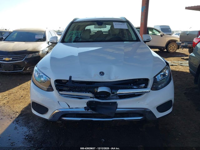 WDC0G4JB2KF562382 Mercedes-Benz GLC 300
