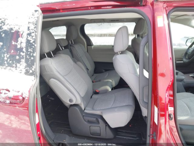2022 TOYOTA SIENNA 5TDBRKEC7NS086151 Photo 7