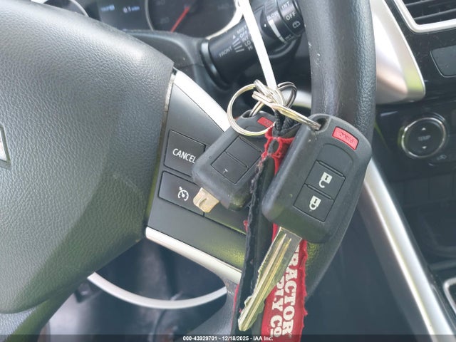 2020 MITSUBISHI ECLIPSE CROSS JA4AT3AAXLZ042741 Photo 10