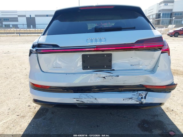 2022 AUDI E-TRON WA1AABGE0NB023671 Photo 5