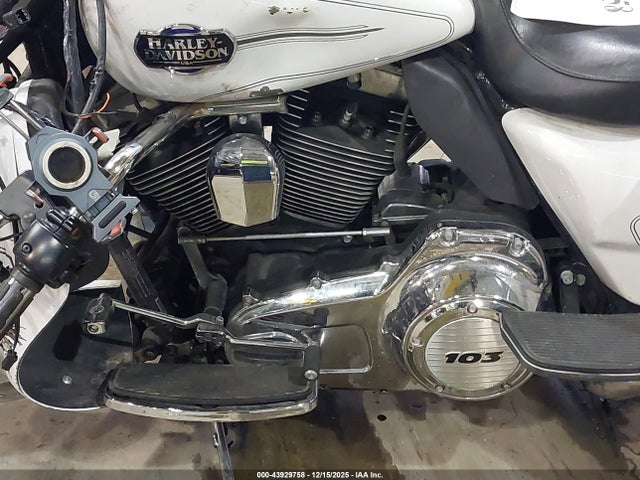 2013 Harley-davidson Flhtcu Ultra Classic Electra Gld მანქანა იყიდება აუქციონზე, vin: 1HD1FCM19DB651577, აუქციონის ნომერი: 43929758