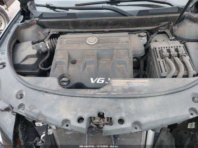 Auction sale of the 2015 Cadillac Srx Luxury Collection, vin: 3GYFNBE35FS631090, lot number: 43929764