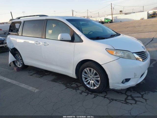 2011 TOYOTA SIENNA 5TDYK3DC7BS002833