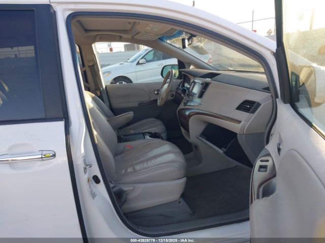 2011 TOYOTA SIENNA 5TDYK3DC7BS002833 Photo 4