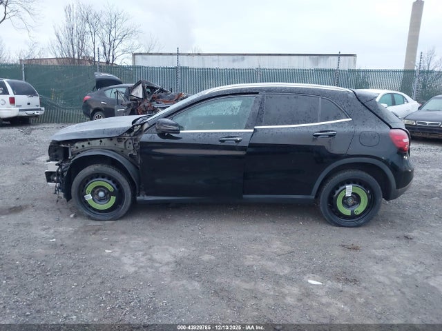W1NTG4GB0LU029219 Mercedes-Benz Gla 250 4matic
