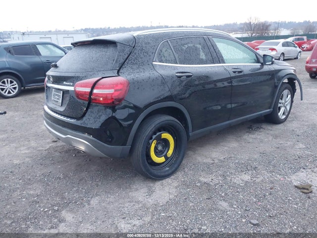 W1NTG4GB0LU029219 Mercedes-Benz Gla 250 4matic