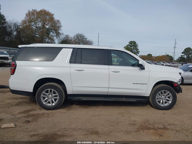 Chevrolet Suburban 2wd Lt 2024 1GNSCCKD2RR251359 Image 14