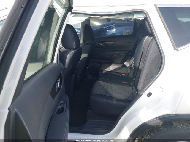 5N1AT2MT4JC814885 Nissan ROGUE SV