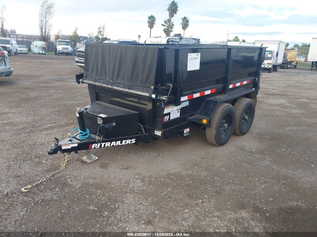 4P51D1428S1423695 Pj Trailers Unknown