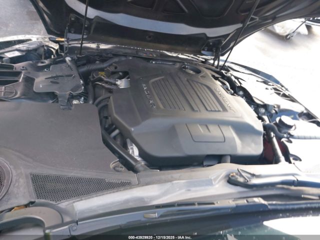 2017 JAGUAR F-TYPE SAJWJ6HL4HMK46404 Photo 9
