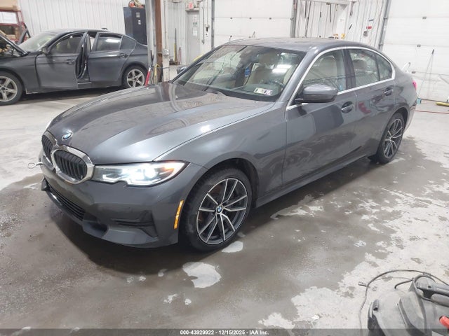2021 Bmw 330i Xdrive მანქანა იყიდება აუქციონზე, vin: 3MW5R7J00M8B69737, აუქციონის ნომერი: 43929922