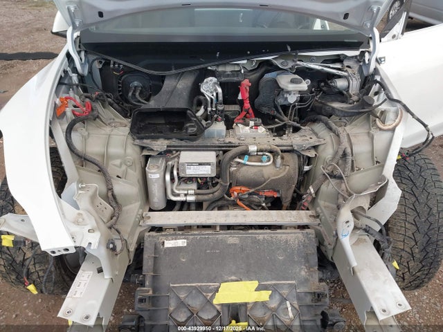 2023 TESLA MODEL Y 7SAYGDEE8PA145633 Photo 9