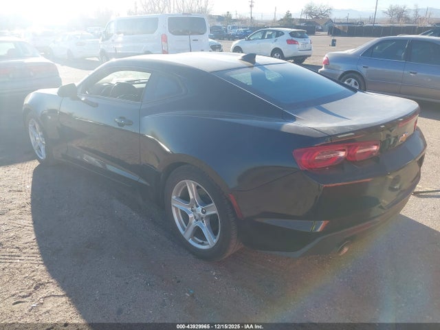 2022 CHEVROLET CAMARO 1G1FB1RXXN0118969 Photo 2